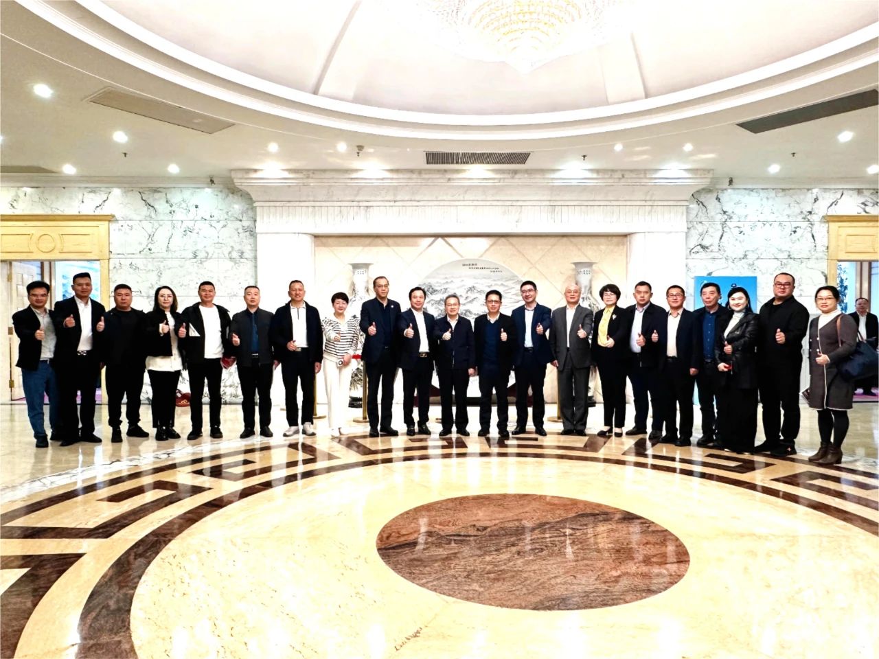【協(xié)會(huì)動(dòng)態(tài)】市工商聯(lián)組織企業(yè)家赴汕頭、潮州參加“百會(huì)助百縣 萬(wàn)企興萬(wàn)村” 暨助力產(chǎn)業(yè)轉(zhuǎn)移投資考察活動(dòng)